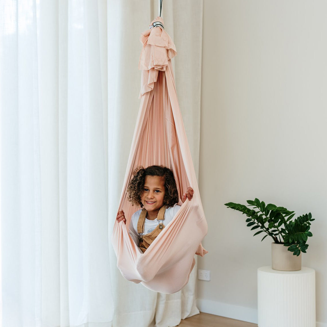 Therapy Swing Cozy Cocoon - Soft Pink