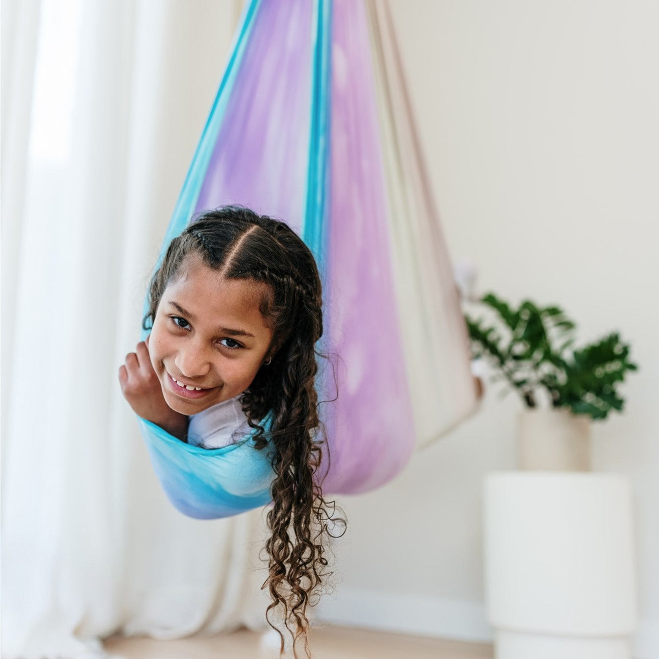 Therapy Swing Cozy Cocoon - Tie Dye Rainbow